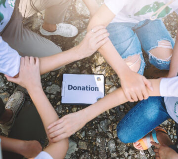 Charity/volunteer social media platform