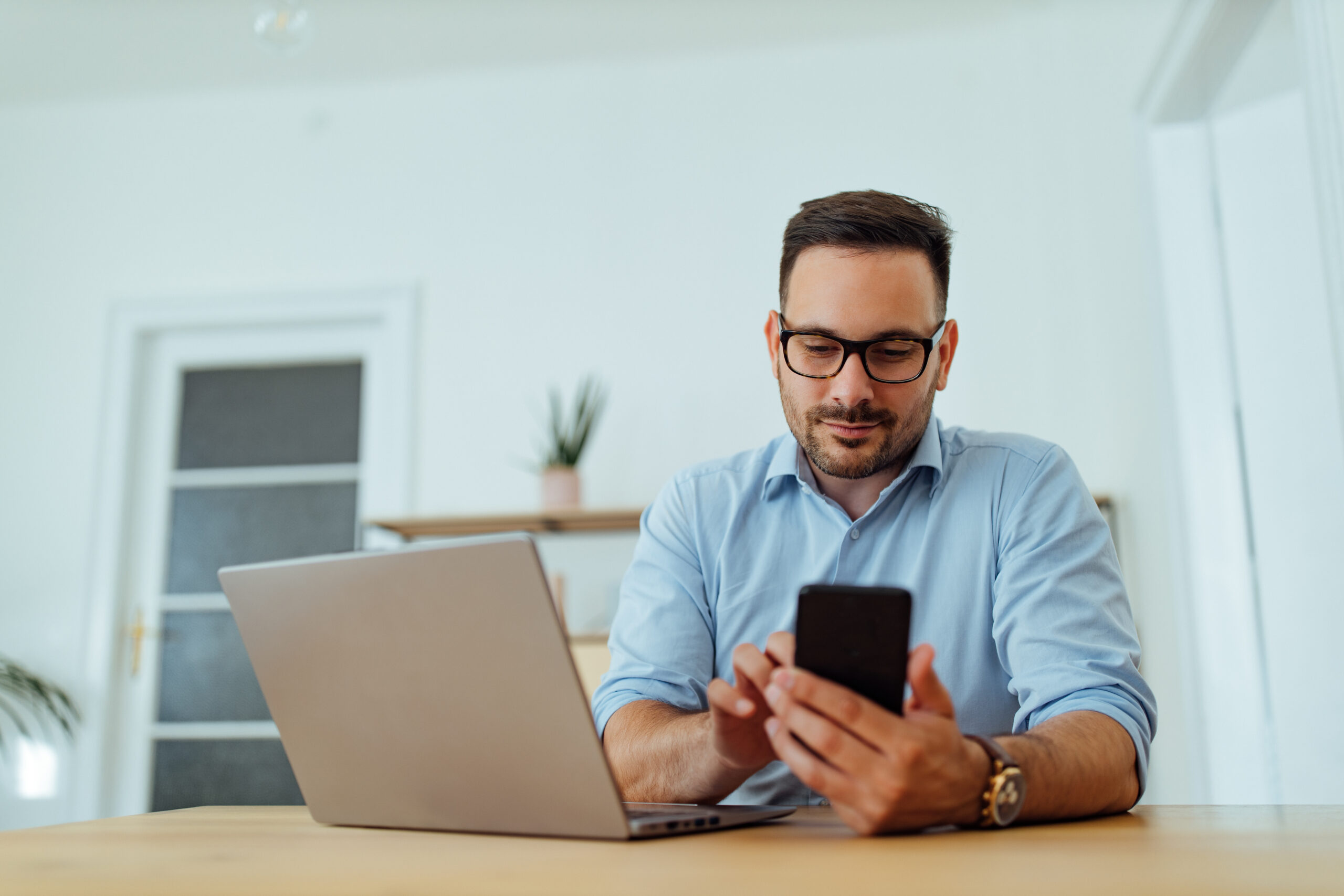 Social Media: growing company pages through LinkedIn marketing